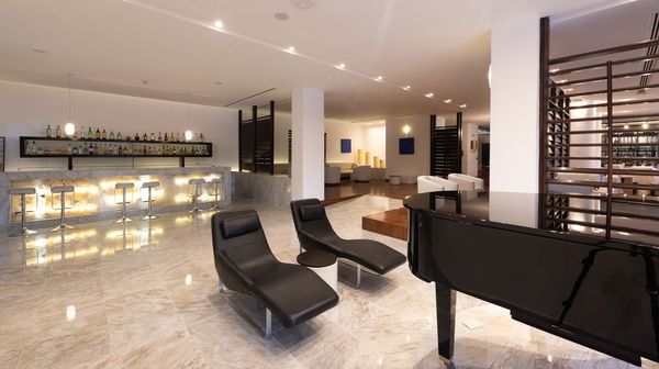 Royal Hideaway Playacar interior
