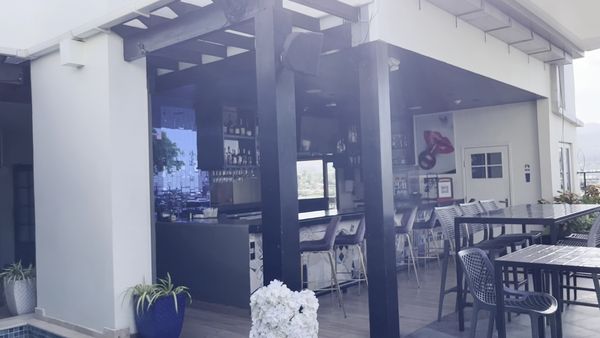 S Hotel Kingston interior