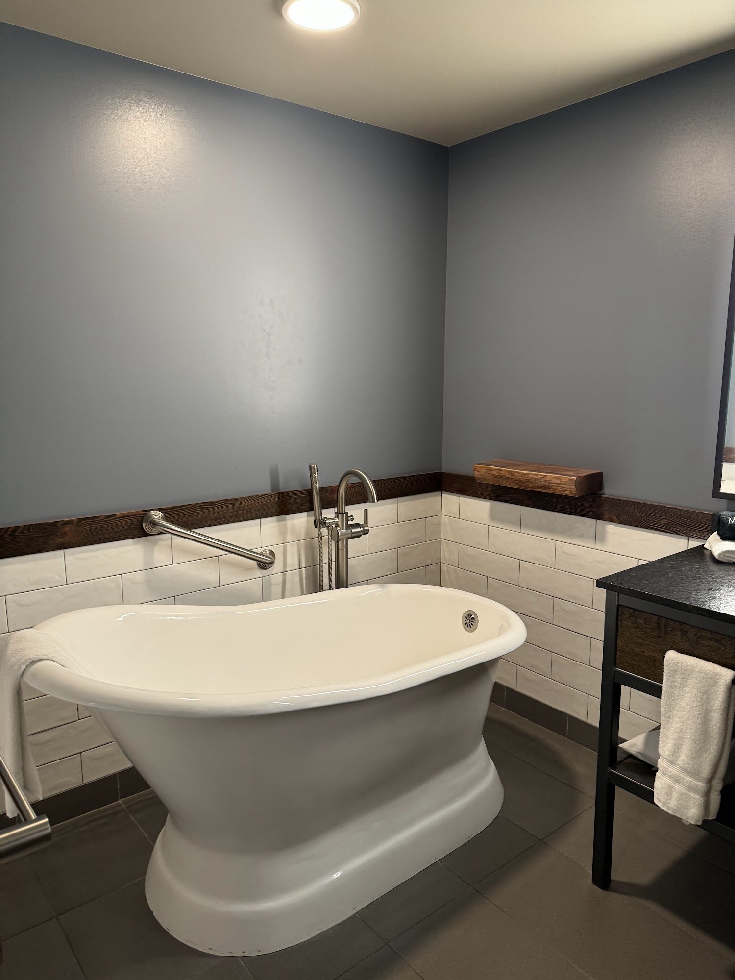 Sage Lodge interior