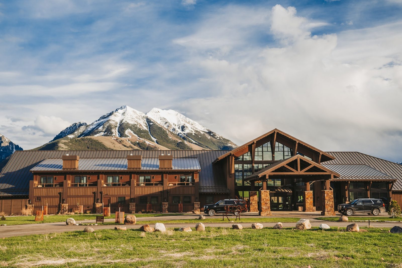 Sage Lodge exterior view
