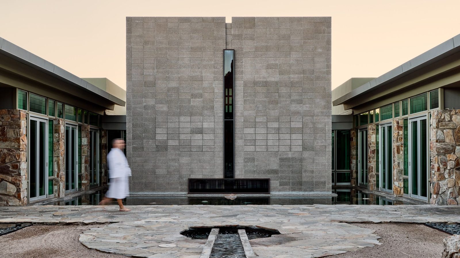 Sanctuary Camelback Mountain exterior view