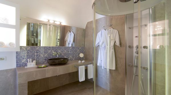 Santorini Secret Suites & Spa interior
