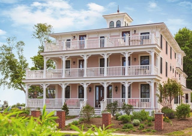 Saybrook Point Resort & Marina - Luxury Connecticut Oceanside Hotel exterior view