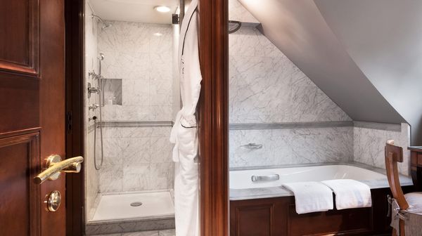 Schlosshotel Berlin by Patrick Hellmann interior