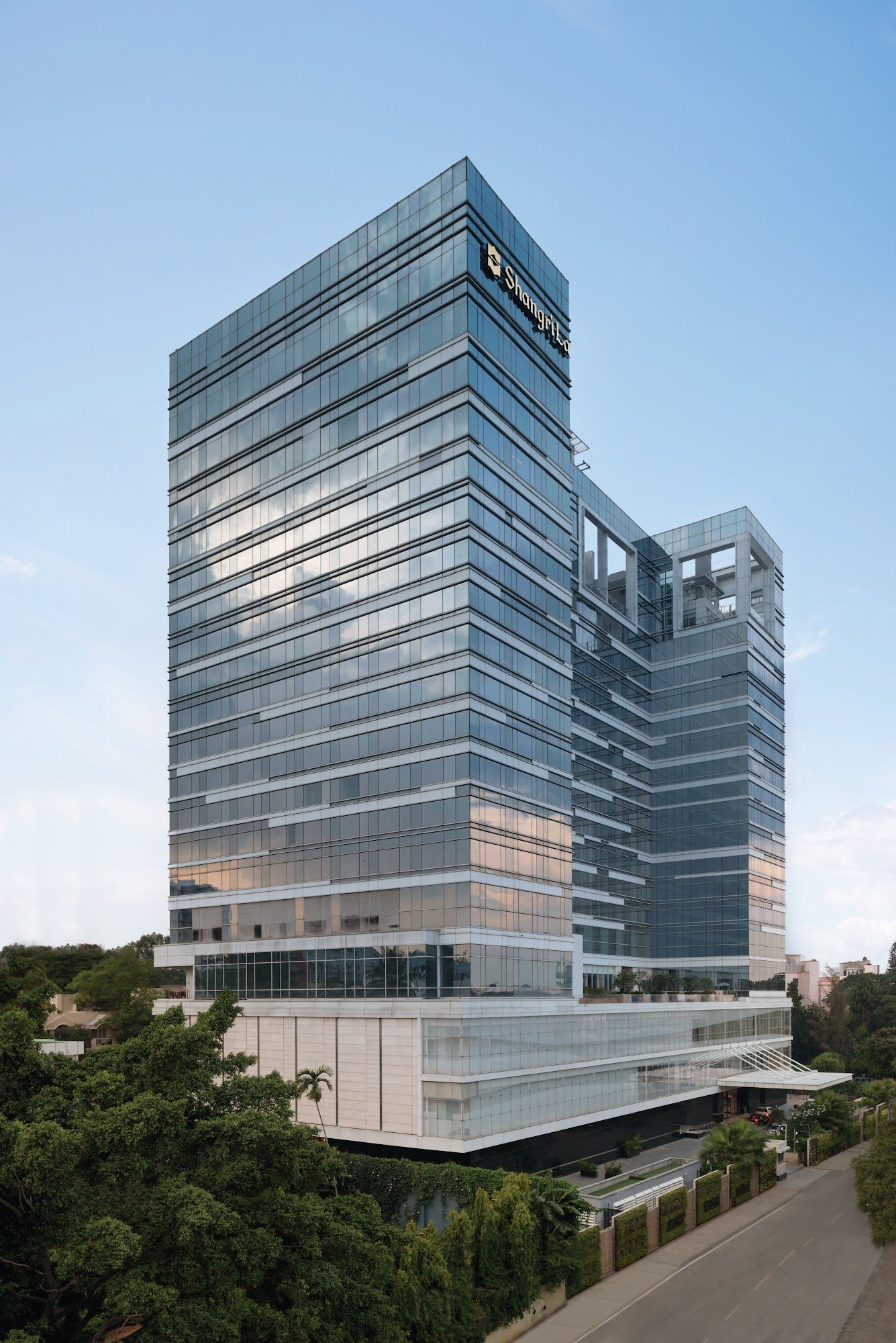 Shangri-La Bengaluru exterior view