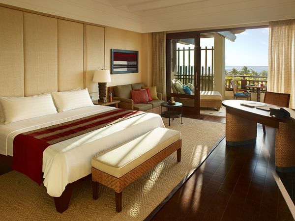 Shangri-La Boracay interior