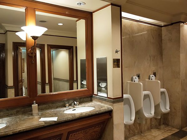 Shangri-La Surabaya interior