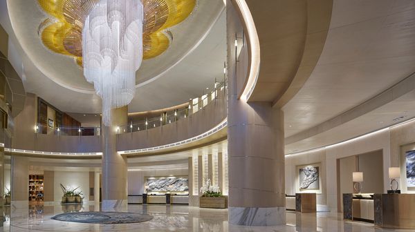 Shangri-La at the Fort, Manila interior