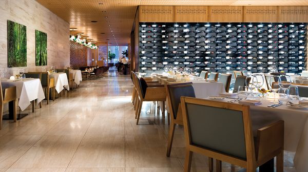 Shangri-La Hotel, Toronto interior