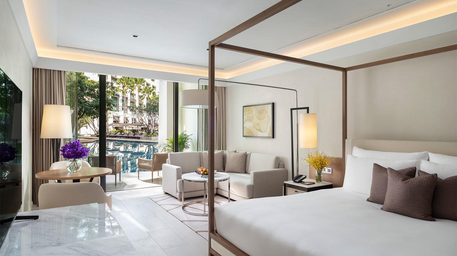 Siam Kempinski Hotel Bangkok exterior view