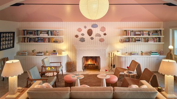 Silver Sands Motel & Beach Bungalows interior