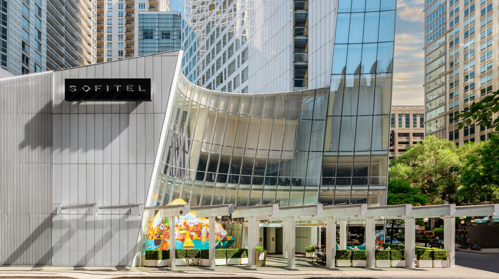 Sofitel Chicago Magnificent Mile exterior view