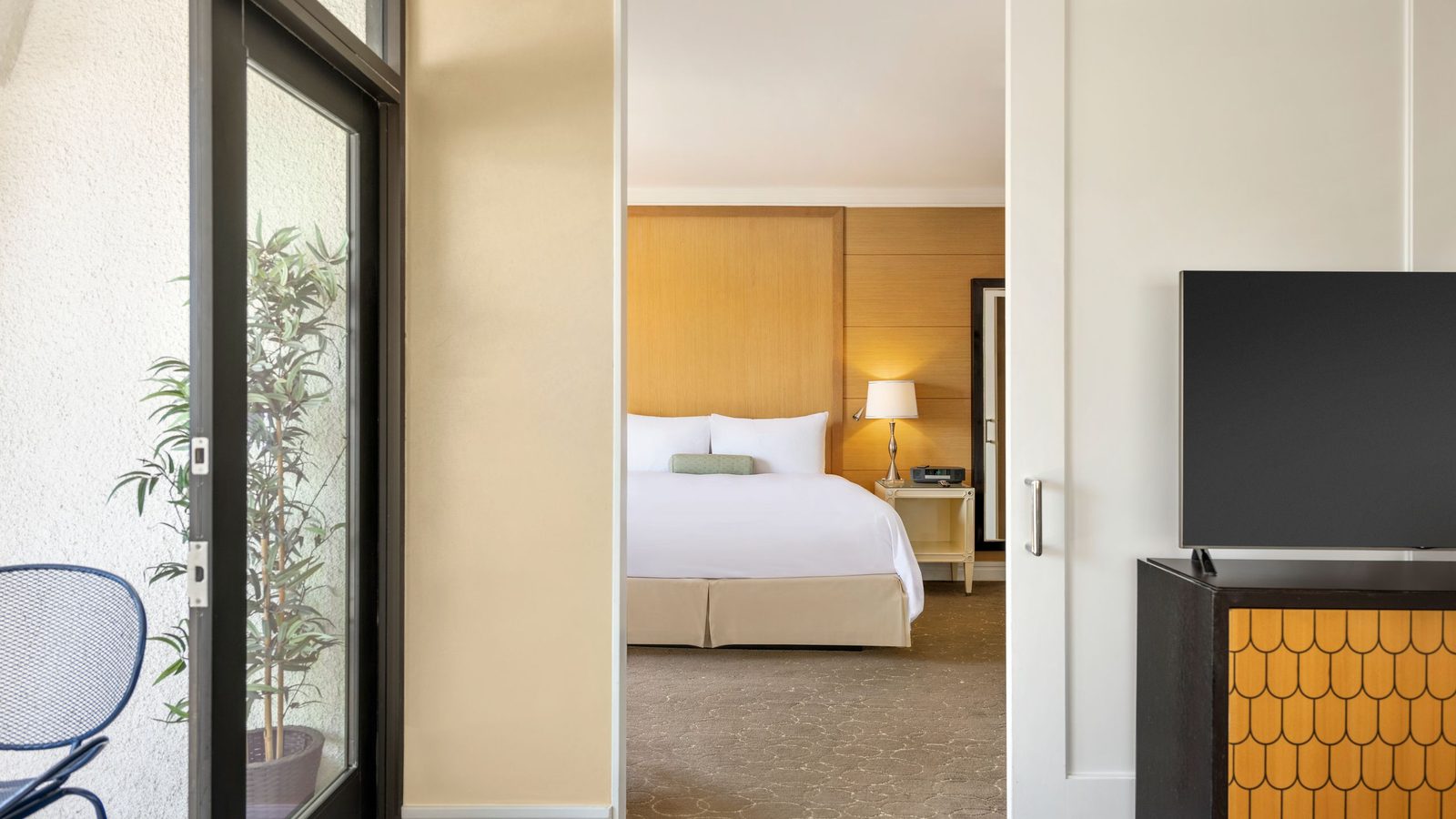 Sofitel Los Angeles at Beverly Hills exterior view