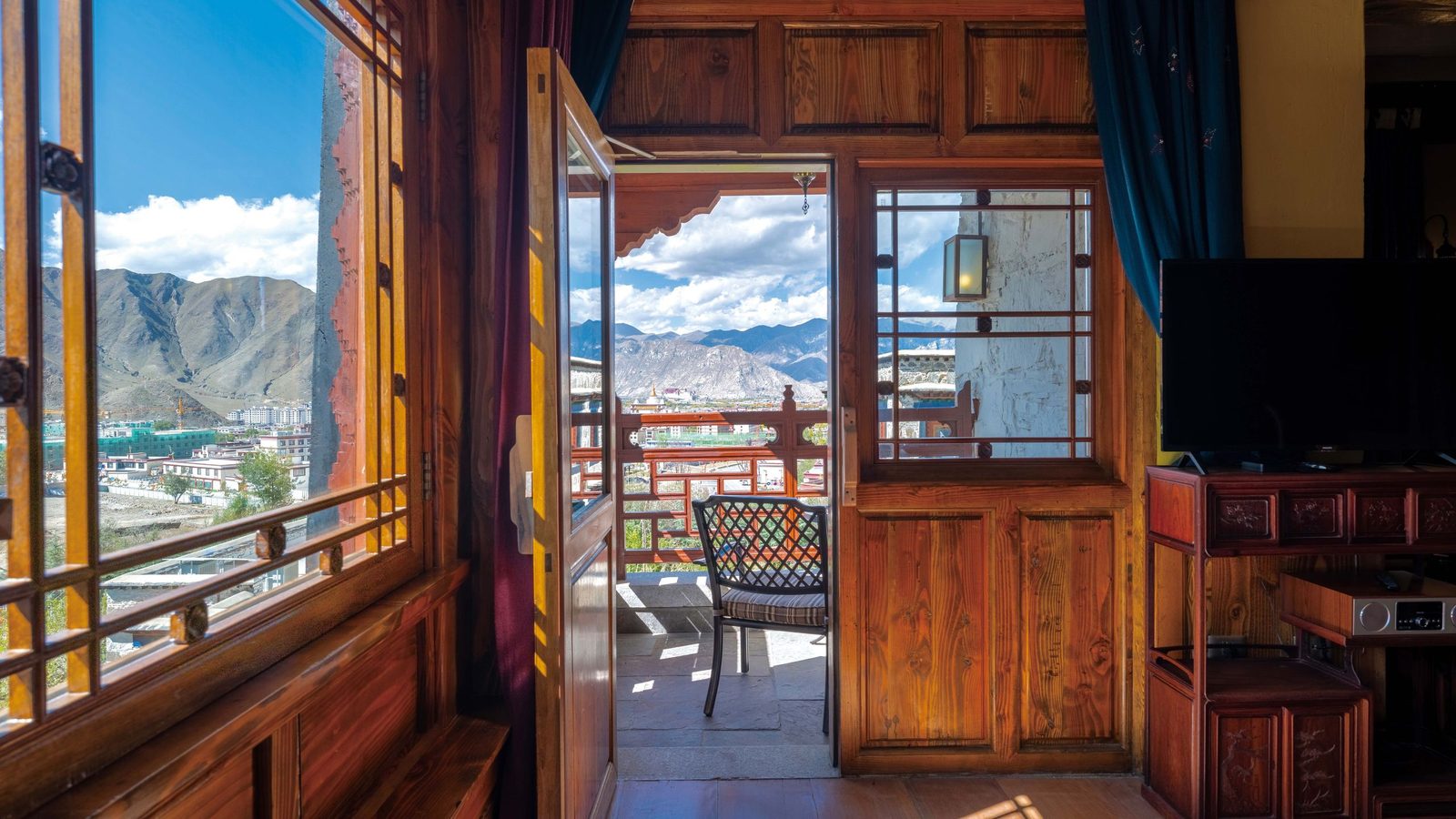 Songtsam Lhasa Linka interior