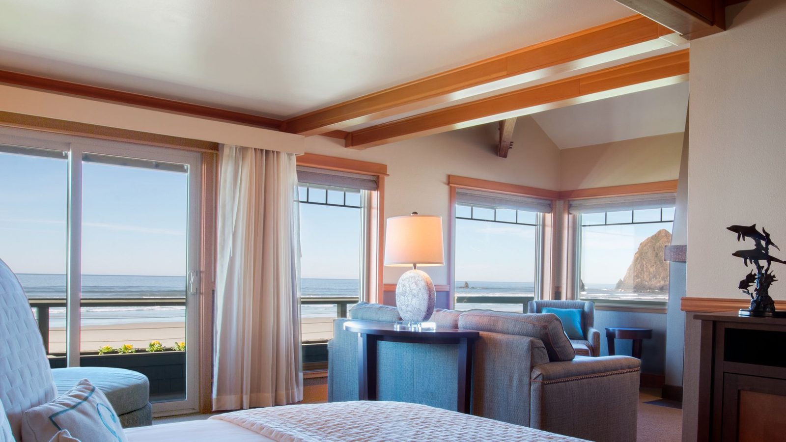 Stephanie Inn interior