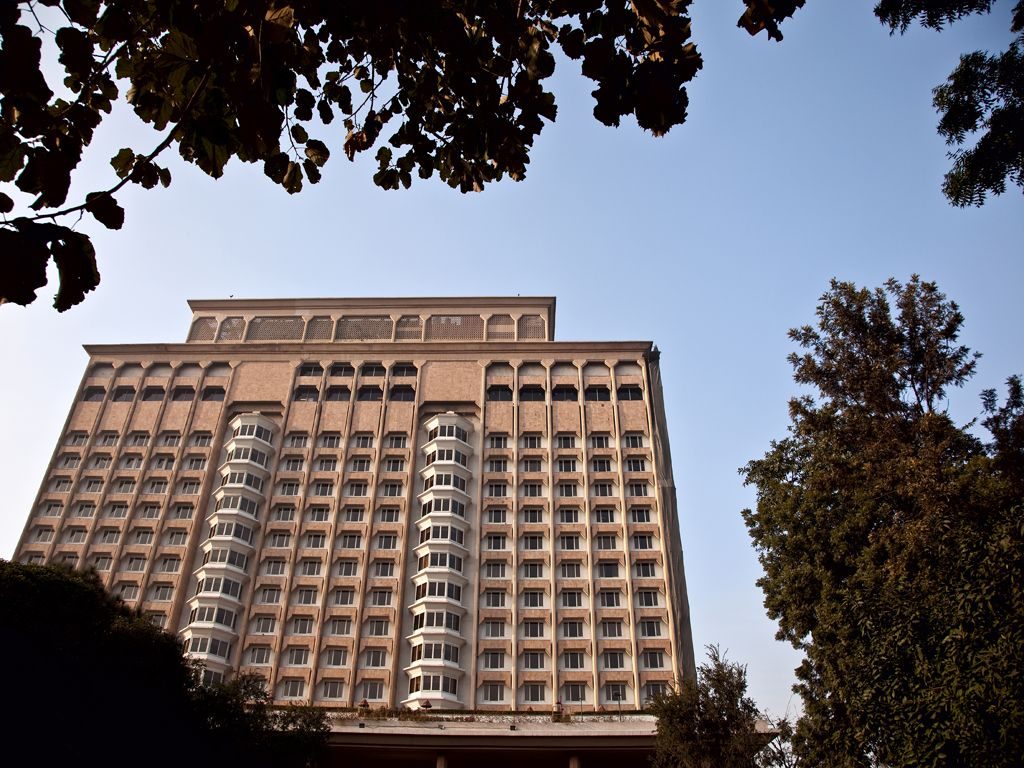 Taj Mahal, New Delhi exterior view