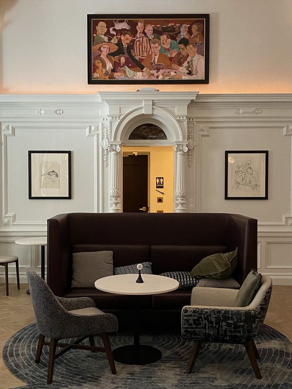 The Algonquin Hotel Times Square, Autograph Collection interior