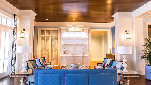 The Beach Club at Charleston Harbor Resort & Marina interior