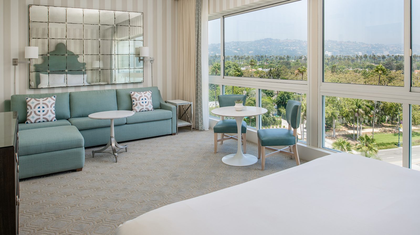 The Beverly Hilton exterior view