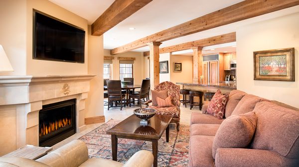 The Chateaux Deer Valley interior