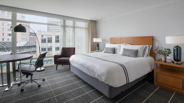 The Colonnade Hotel interior