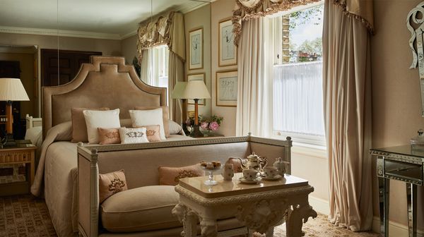The Egerton House Hotel interior