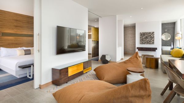 The Envoy Hotel, Autograph Collection interior