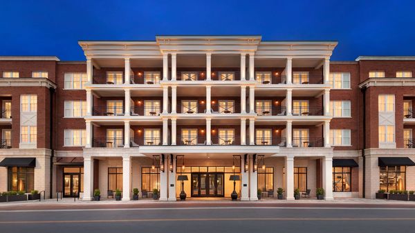 The Harpeth Franklin Downtown, Curio Collection by Hilton interior