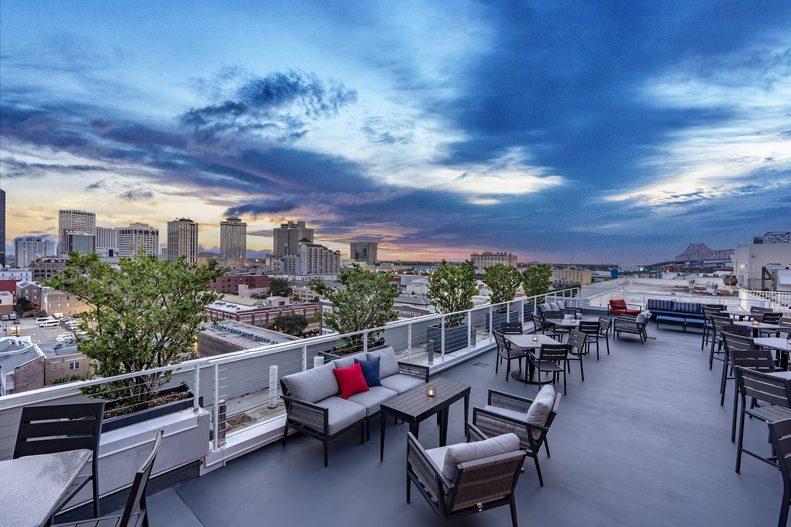 The Higgins Hotel New Orleans, Curio Collection by Hilton exterior view