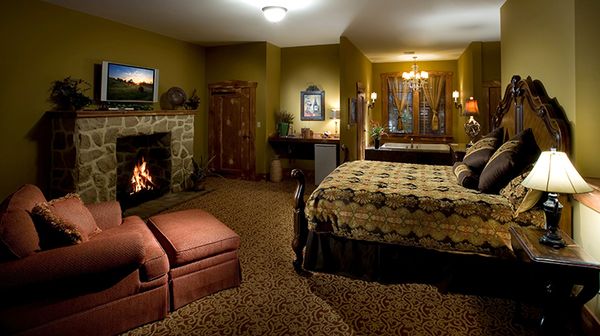 The Inn at Leola Village interior