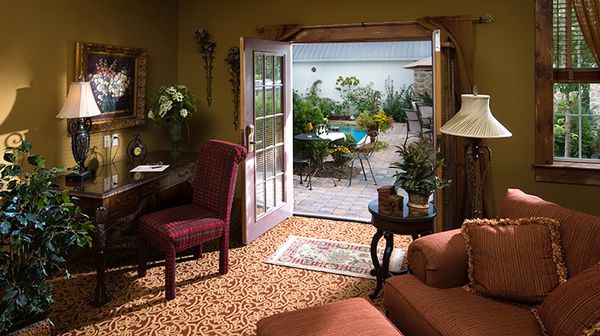 The Inn at Leola Village interior