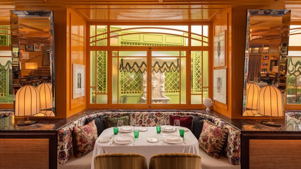 The Ivens, Autograph Collection interior