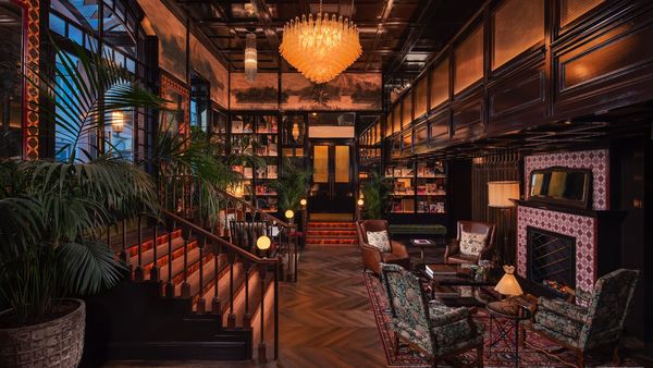 The Ivens, Autograph Collection interior