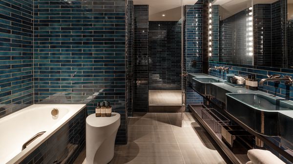 The Londoner interior