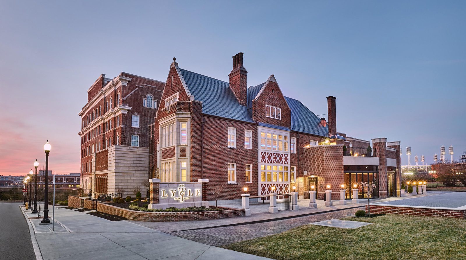 The Lytle Park Hotel, Autograph Collection exterior view