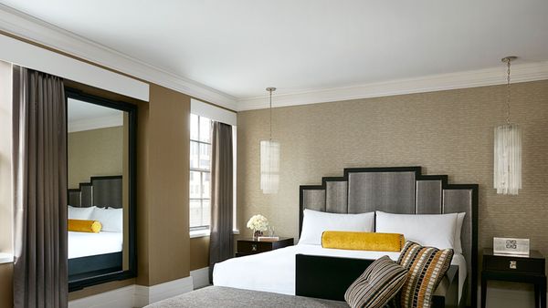 The Mayflower Hotel, Autograph Collection interior