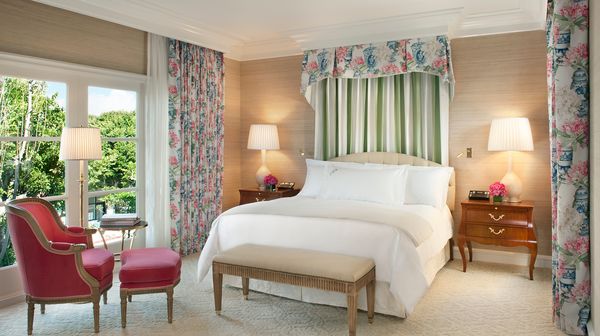 The Peninsula Beverly Hills interior