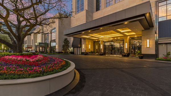 The Post Oak Hotel at Uptown Houston interior