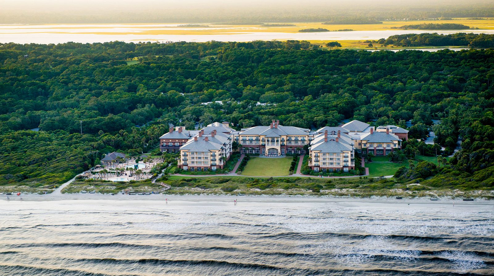 The Sanctuary at Kiawah Island Golf Resort exterior view