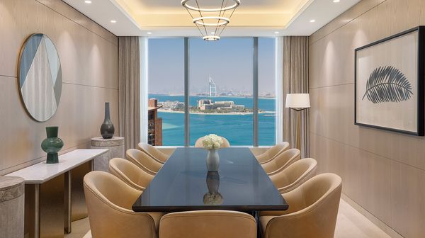 The St. Regis Dubai, The Palm interior