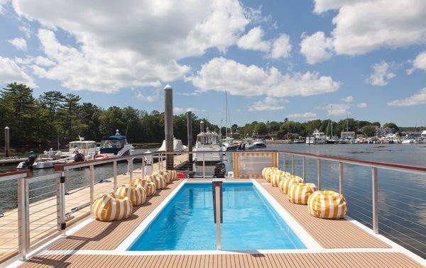 The Yachtsman Hotel & Marina Club interior
