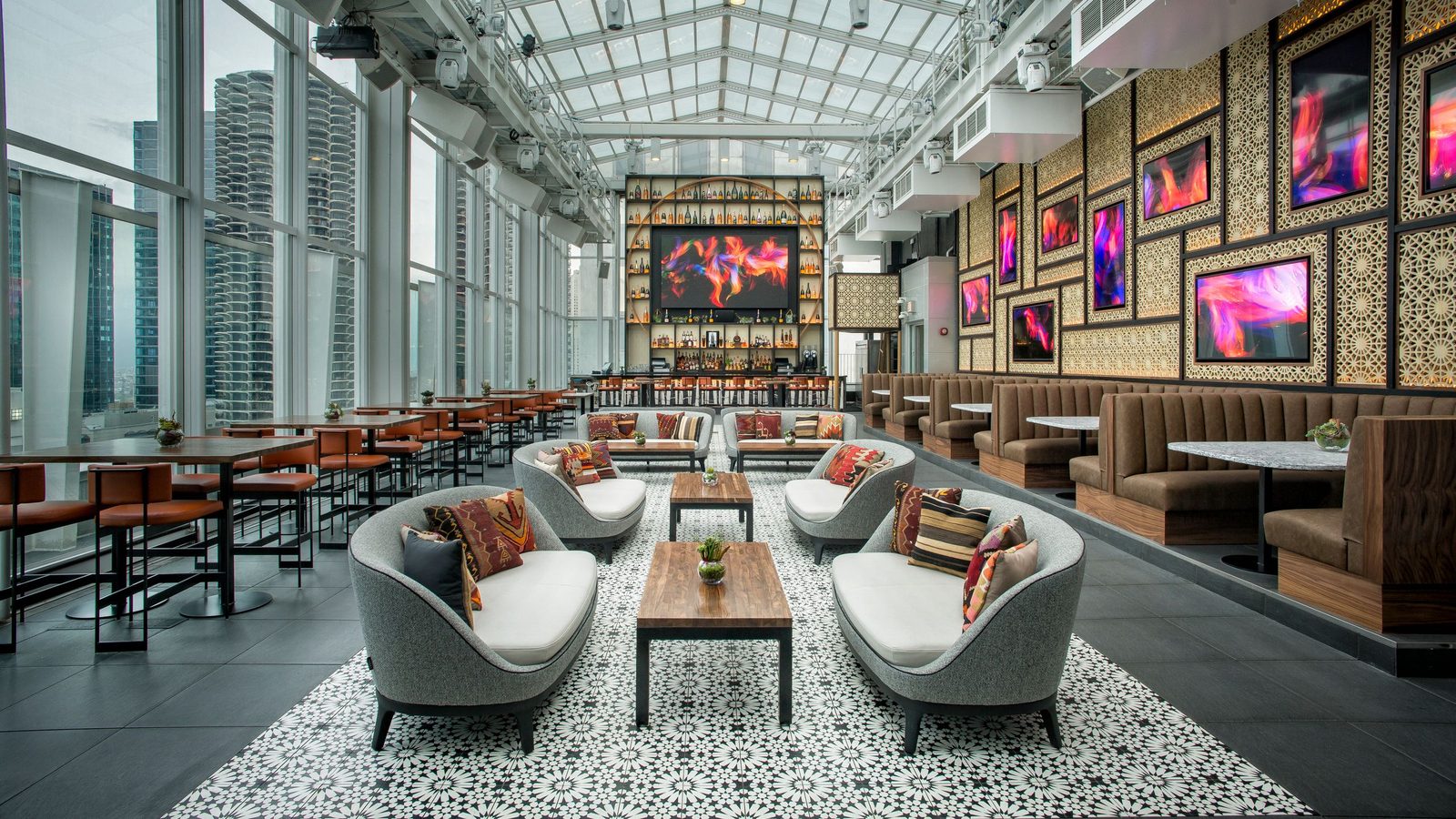 theWit Chicago, a Hilton Hotel exterior view