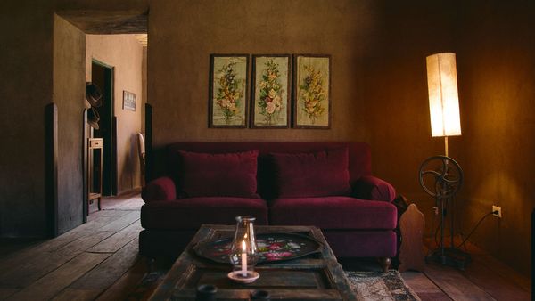 Tinajani: First Guest interior