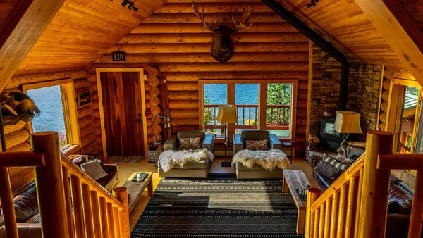 Tordrillo Mountain Lodge interior