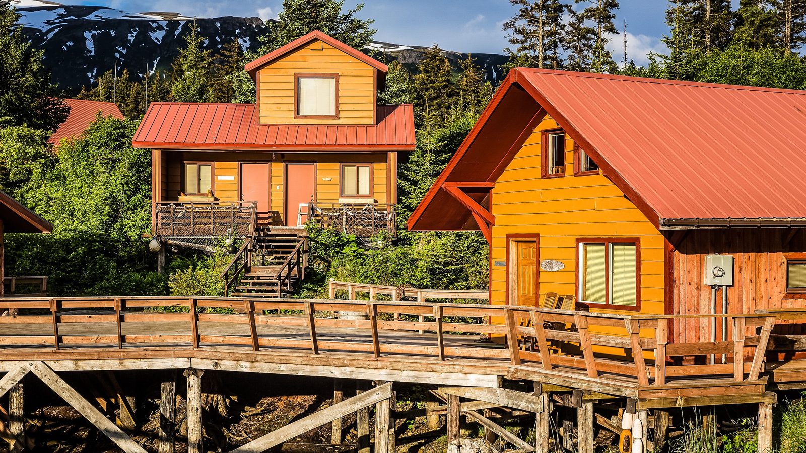 Tutka Bay Lodge exterior view