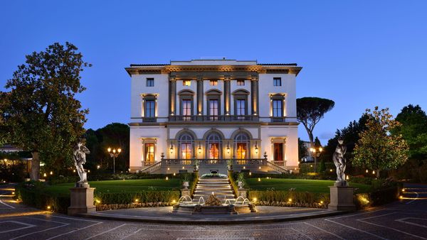 Villa Cora interior