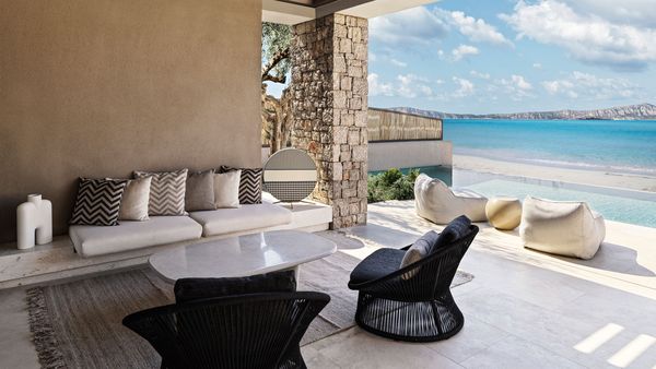 W Costa Navarino interior