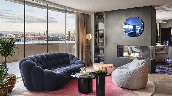 W Edinburgh interior