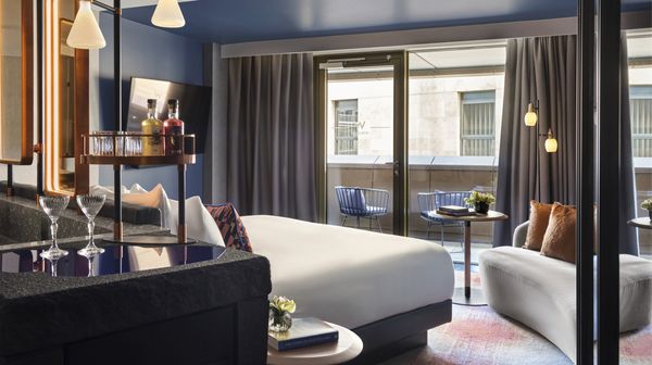 W Edinburgh interior