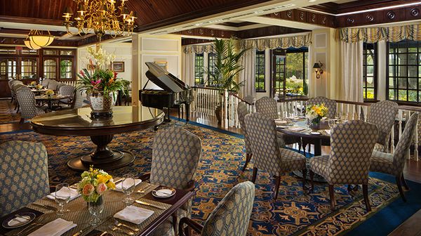 Washington Duke Inn & Golf Club interior